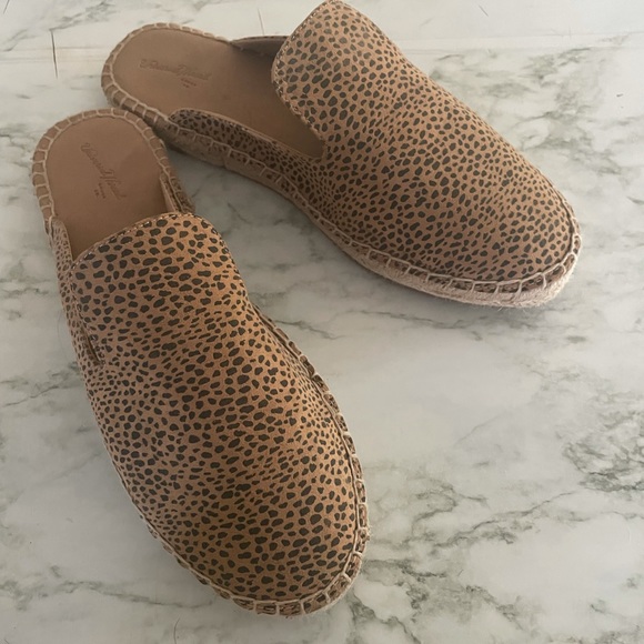 Mules - Picture 1 of 2